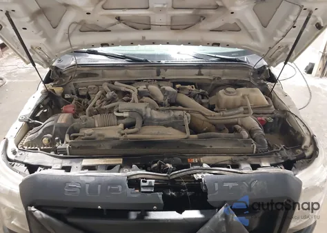 2011 Ford F-250 Xl z USA, uszkodzony, nr VIN 1FT7X2BT5BEA57846